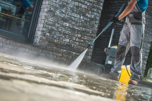 Best Graffiti Removal  in Montura, FL
