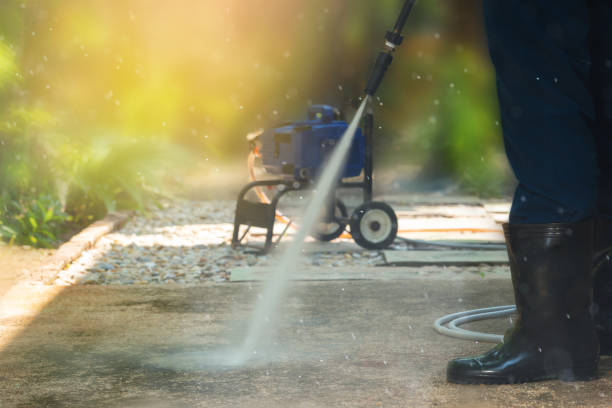 Best Fence Cleaning  in Montura, FL